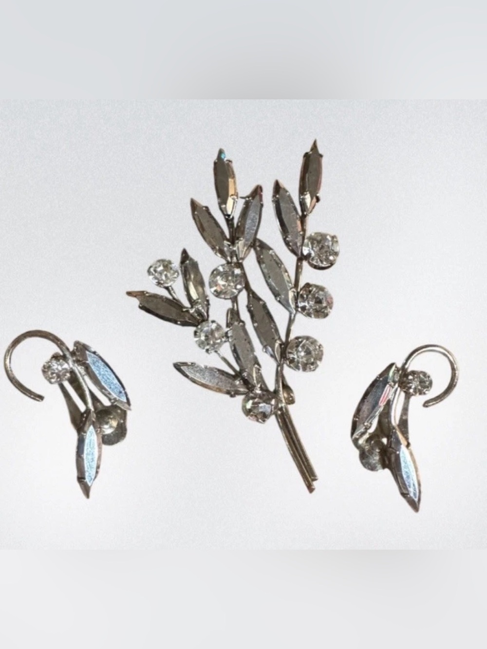 Vtg Rhinestone & Crystal Floral Brooch & Clip On Earring Set Silver Tone Austria